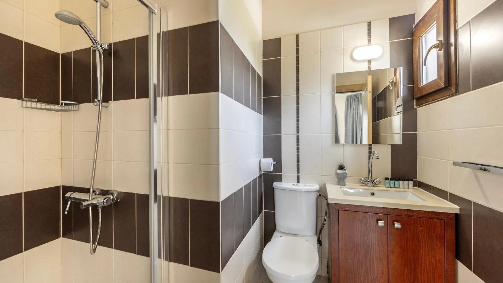 Sunnyvillas: 4Br Seafront Villa*Private Pool*Bw44 Protaras Villa